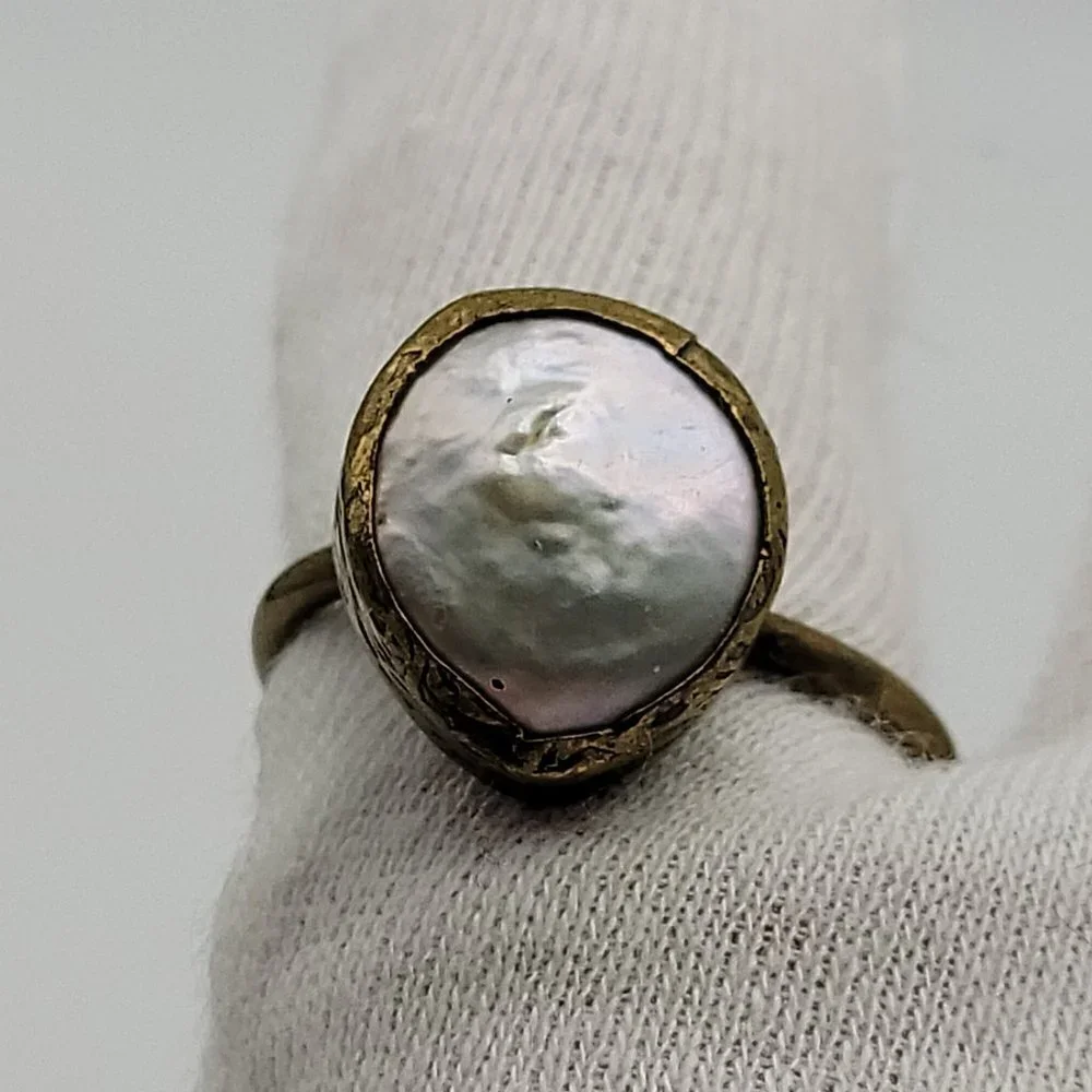 Vintage Antique Brass White Freshwater Pearl Inlay Adjustable Ring OS - Picture 7 of 11